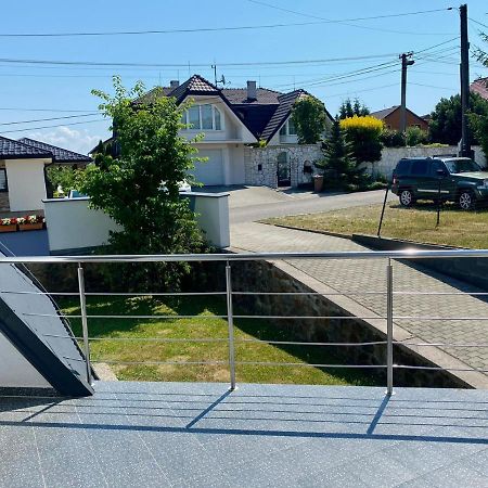 Apartman Triga Snina Ngoại thất bức ảnh