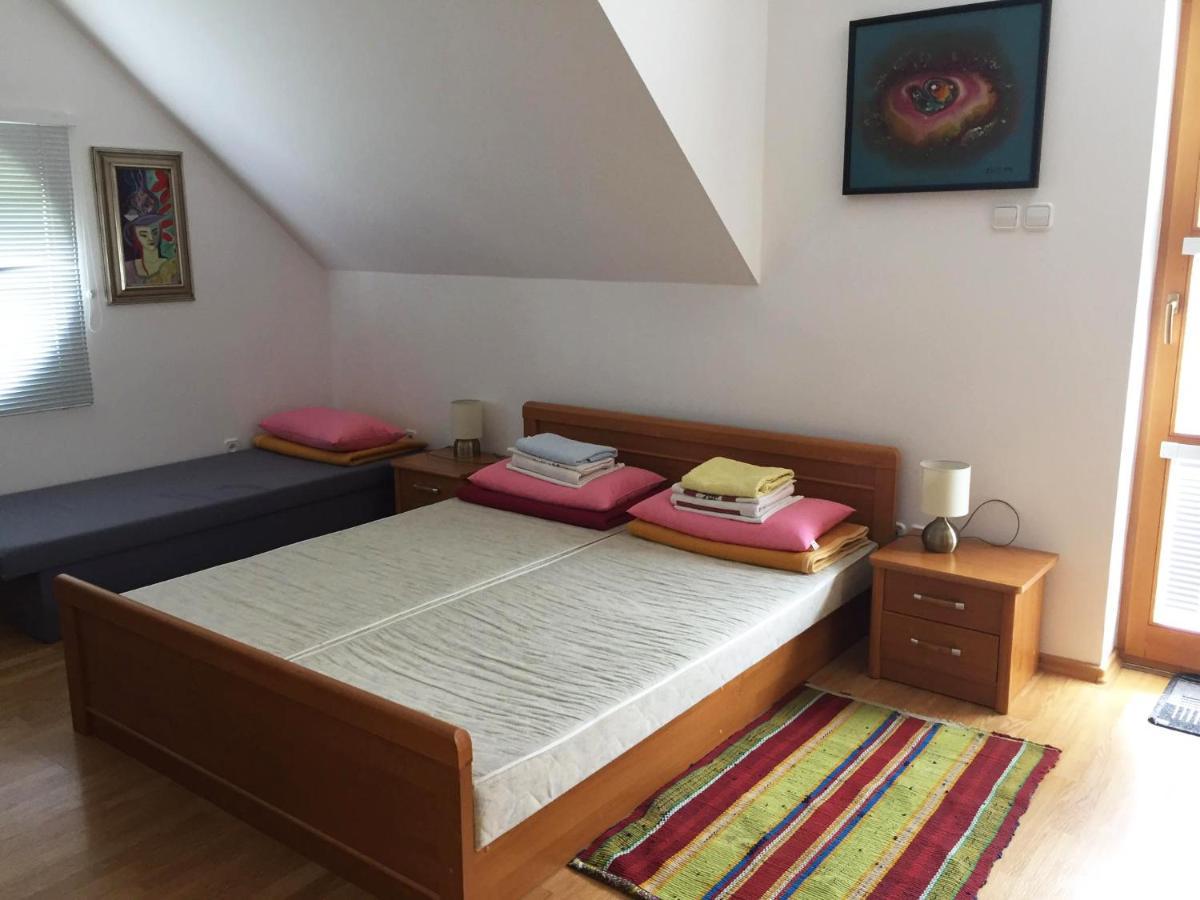 Apartman Triga Snina Ngoại thất bức ảnh